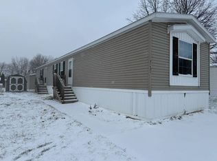 3 Bed 2 Bath Single Section plan