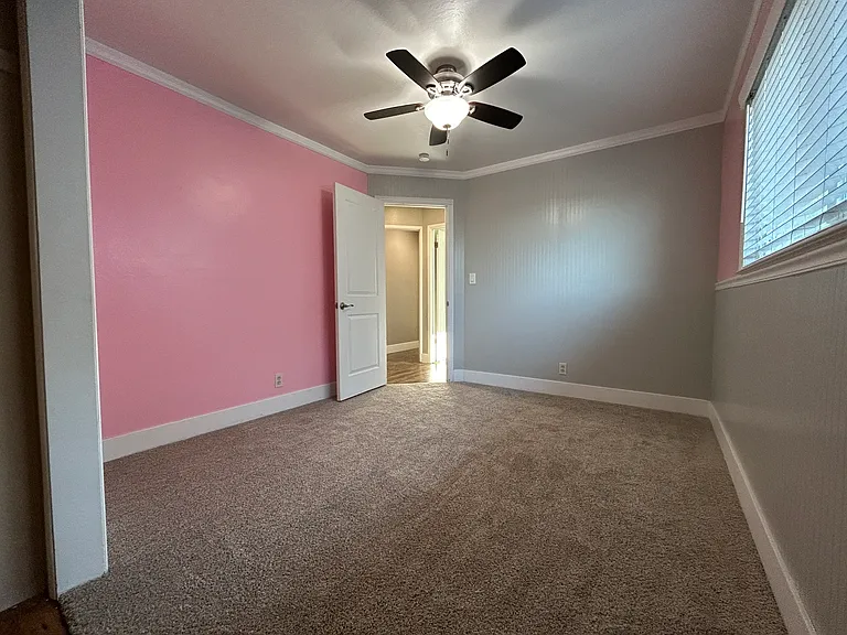 Guest Bedroom 1 (paint color is now all grey)