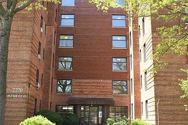 Sold by Thomas Lipovetsky, LREB