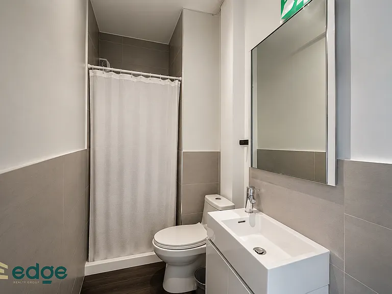 212 Grand St #3L — Photo 6