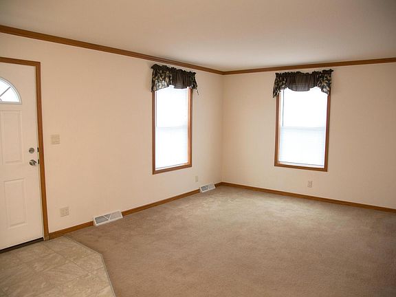 4th image of 2049 Bald Eagle Ct