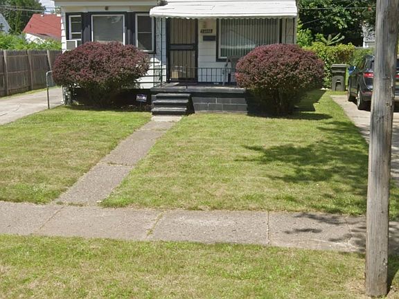 2nd image of 26860 Dartmouth St