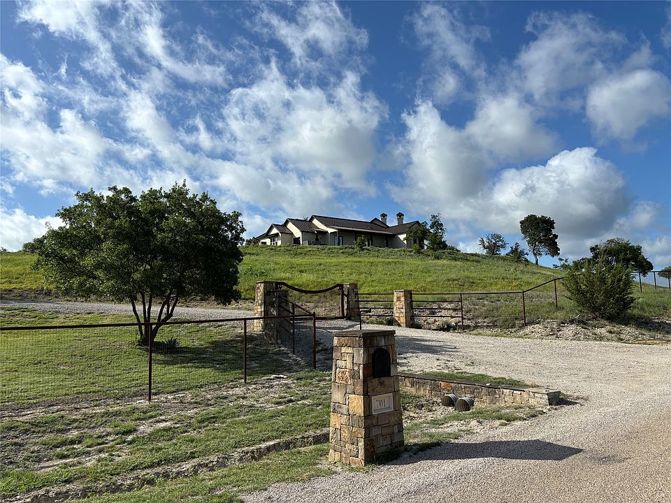 1st image of 701 Cactus Rio Dr