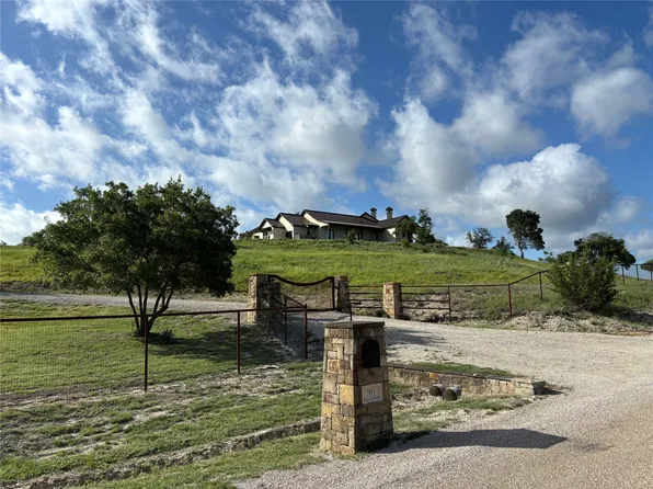 701 Cactus Rio Dr, Weatherford, TX 76087