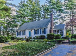 26 Harmony Hl, Dedham, MA 02026