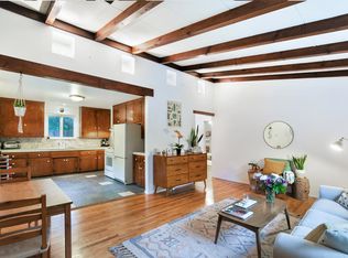4205 Elzevir Rd, Woodland Hills, CA 91364