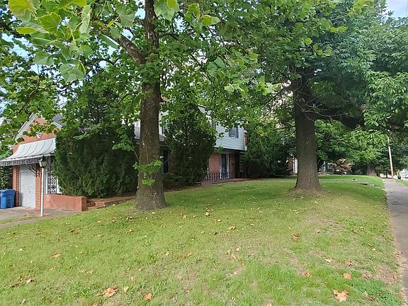 2nd image of 400 E Church St