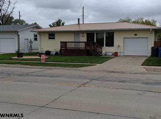 1105 W Overland Dr, Scottsbluff, NE 69361