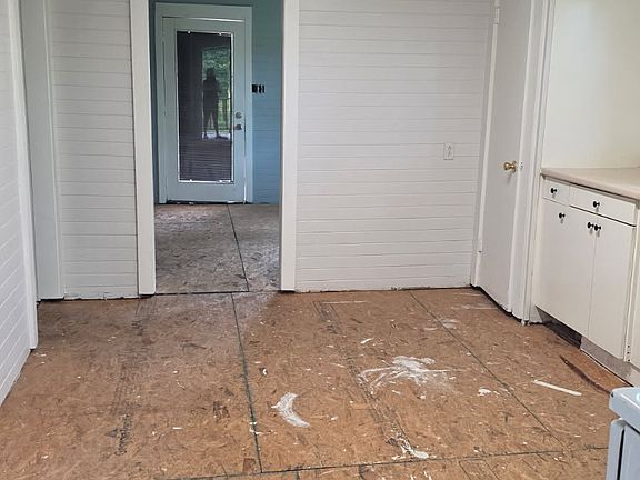5th image of 18845 Bayside Dr #1