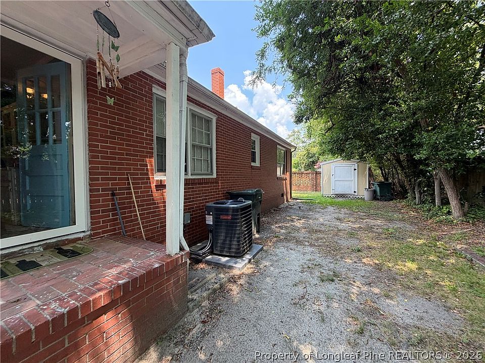 2nd image of 1808 Finnegan St
