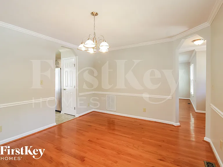 3005 Pinnacle Ct — Photo 4