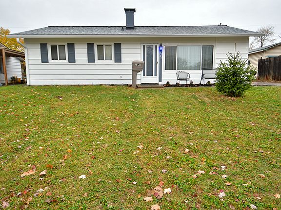2nd image of 3248 Welch Dr