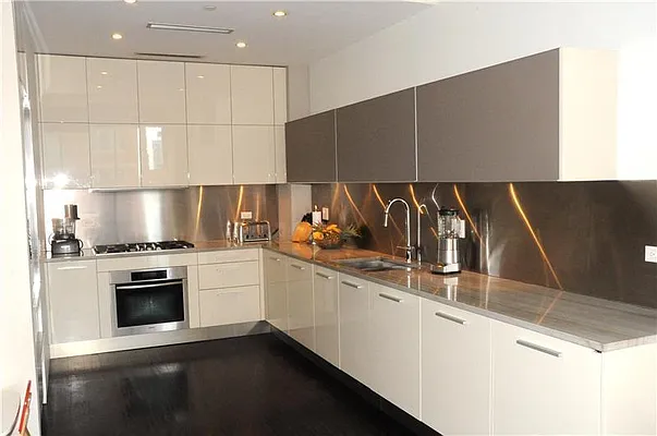 Rented by Town Residential | media 2