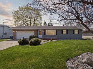 1557 Riviera St, Saginaw, MI 48604