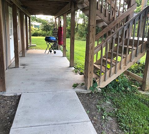 2nd image of 1718 Mecklenburg Rd #10