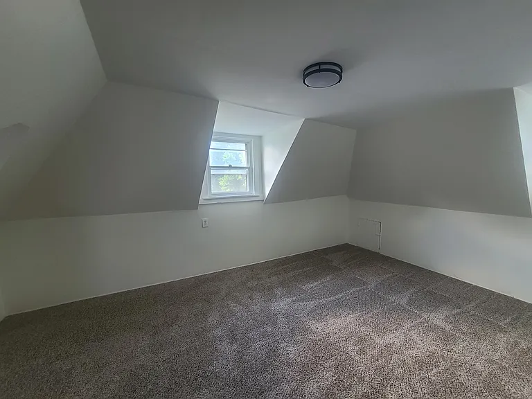 35 E Woodrow Ave — Photo 13