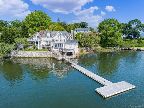 522 The Parkway, Mamaroneck, NY 10543