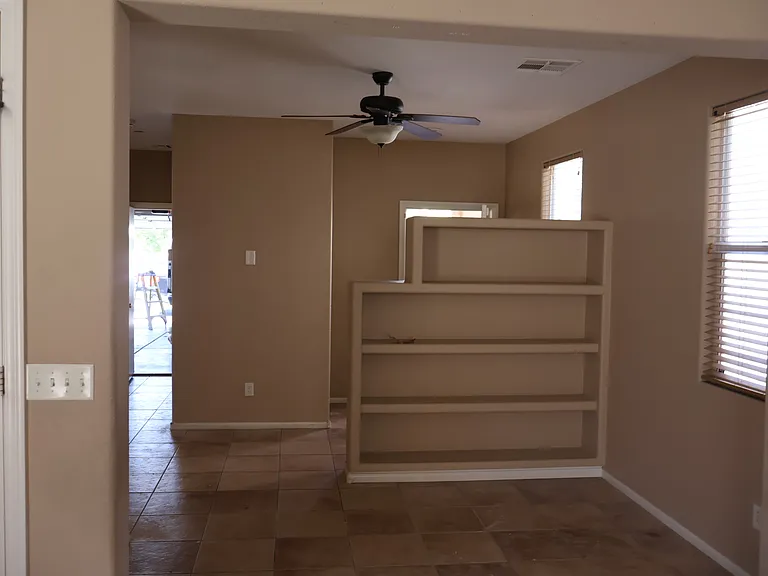 8745 Shady Pines Dr — Photo 2
