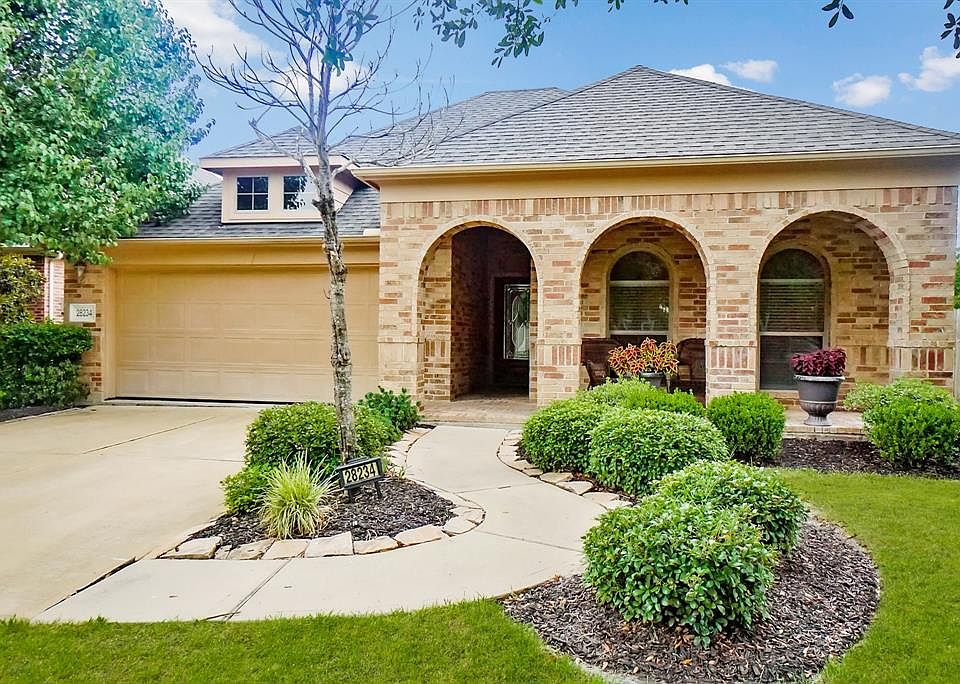 1st image of 28234 Crossprairie Dr