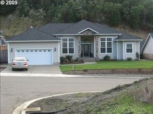 482 Oak Valley Loop, Winchester, OR 97495