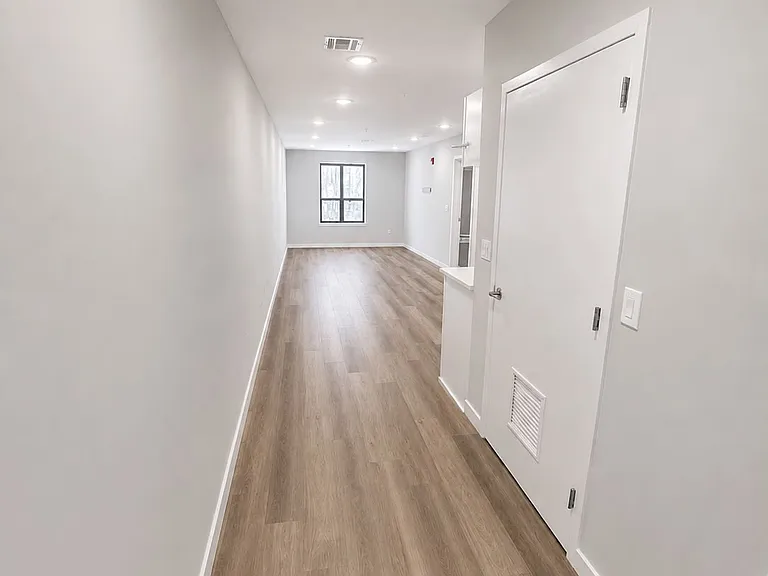 159 12th Ave #303 — Photo 2