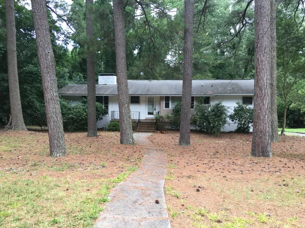 717 Williams Cir, Chapel Hill, NC 27516