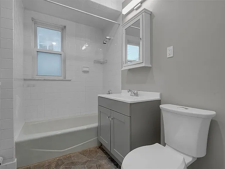71 Cypress St #1 — Photo 10