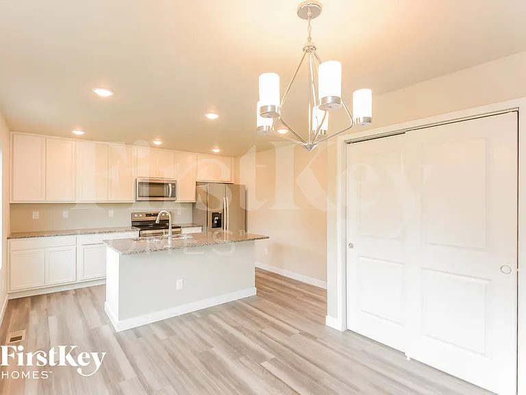 10645 Luneth Dr — Photo 5