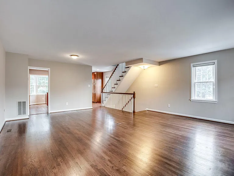 2nd level living / dining space