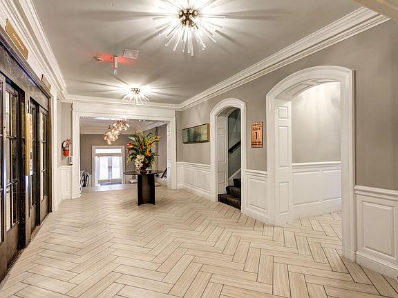 5th image of 245 Granby St #2akaxhdg0