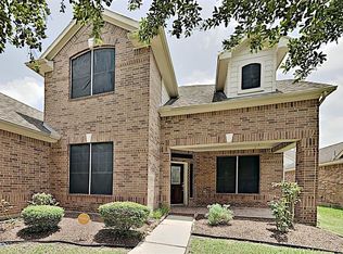5231 Laura Lee Ln, Pasadena, TX 77504