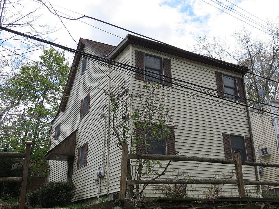 1st image of 18 Dell St