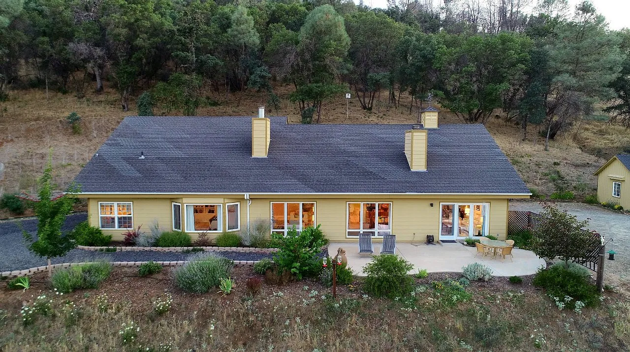 4120 Wilburs Way photo 1