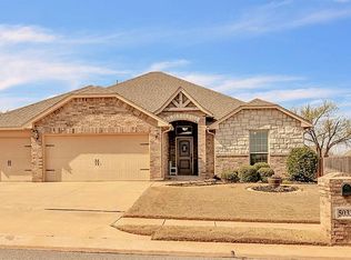 5033 Kelly Lakes Dr, Edmond, OK 73025