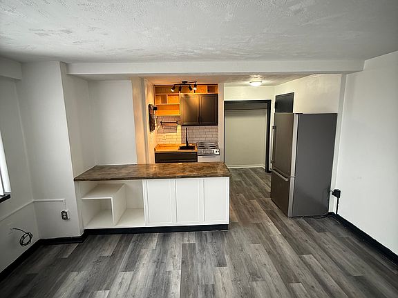 5th image of 11720 Edgewater Dr APT 709