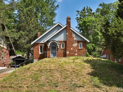 8033 Washington St, Saint Louis, MO, 63114
