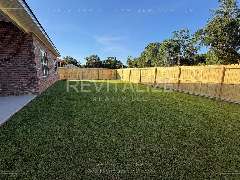 14930 Dayton Cir — Photo 27