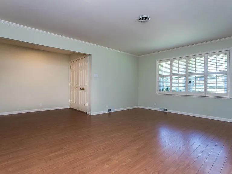 4225 Reaumur Dr — Photo 13