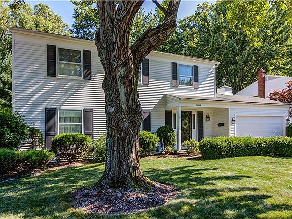 2nd image of 26606 Chapel Hill Dr