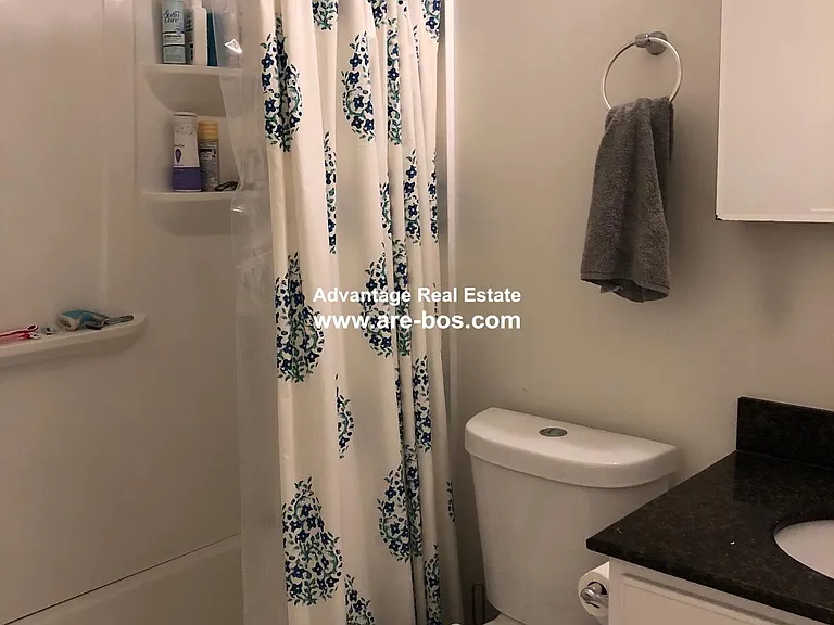 121 Webster Ave #5 — Photo 11