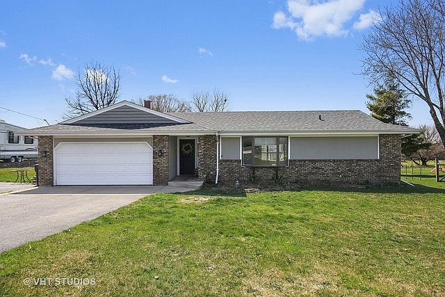 2S782 S Raddant Rd, Batavia, IL 60510 | Zillow