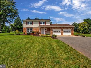 7464 Flamewood Dr, Clarksville, MD 21029