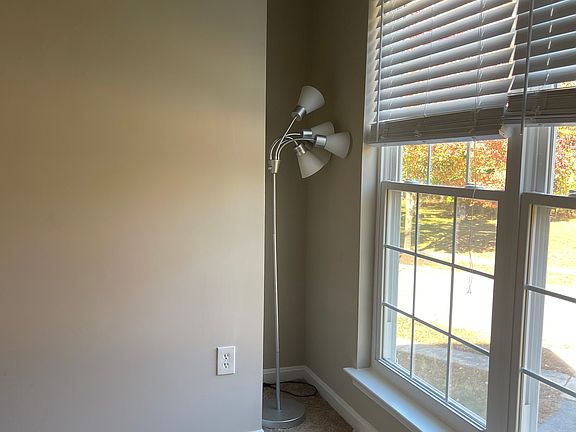 5th image of 12828 Dunkirk Dr #0