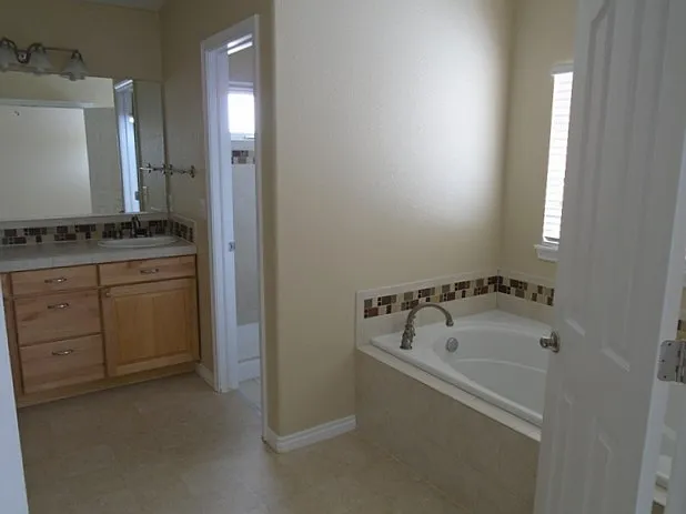 3548 Maple Cir — Photo 12