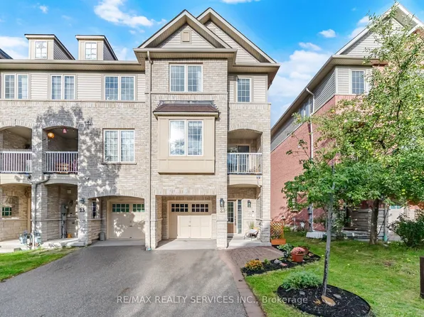 23 Clowes St, Ajax, ON L1Z 0K9