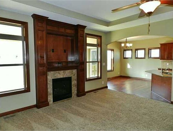 2nd image of 514 NW Horizons Ct