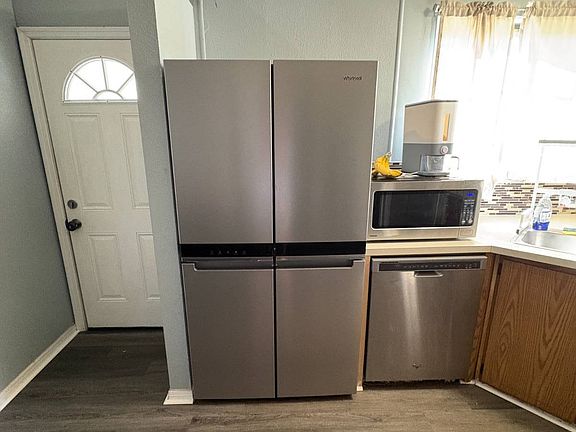 3rd image of 9702 Magnolia Way #9702