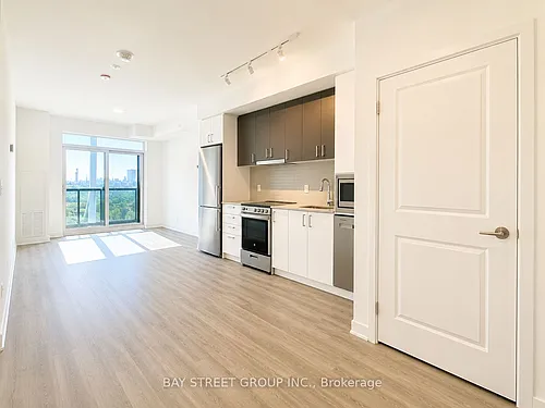 50 Upper Mall Way Photo 1