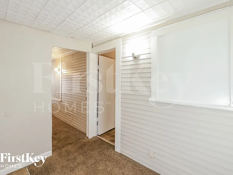1603 Elmwood Ave — Photo 14