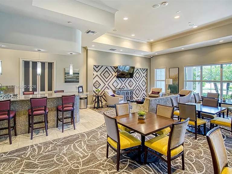 5060 Eucalyptus Dr #2 — Photo 31